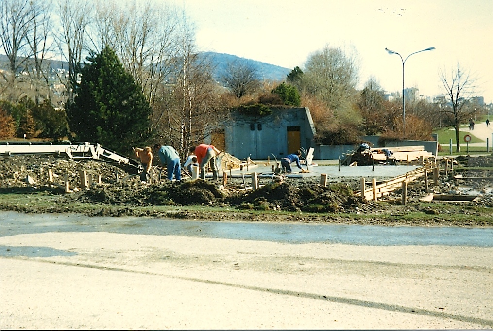 03.1986 à 1987 Construction du nouveau club house